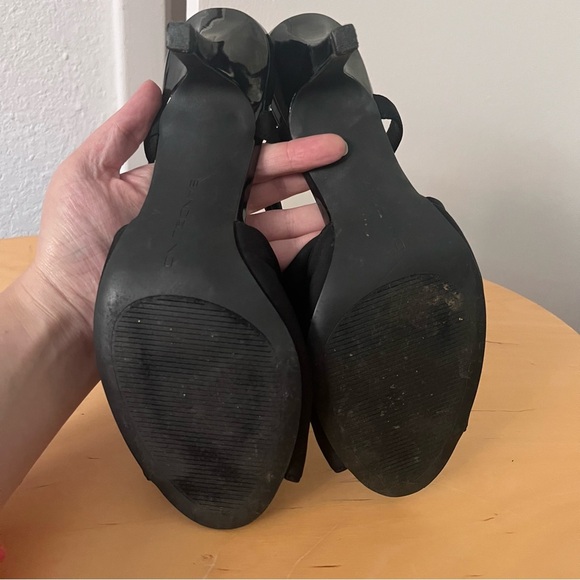 Bandolino Heeled Sandals Black Stretchy Strappy 3.5 inch heel 10 - Picture 5 of 9